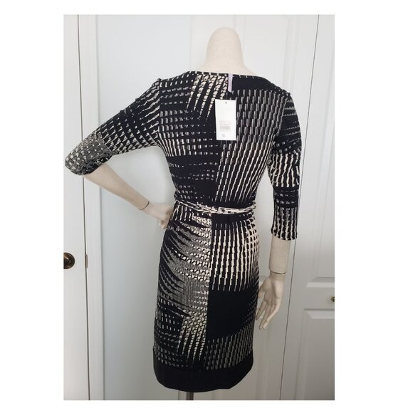 BNWT Black and beige stretch geometric bodycon dress Size medium - Picture 2 of 10